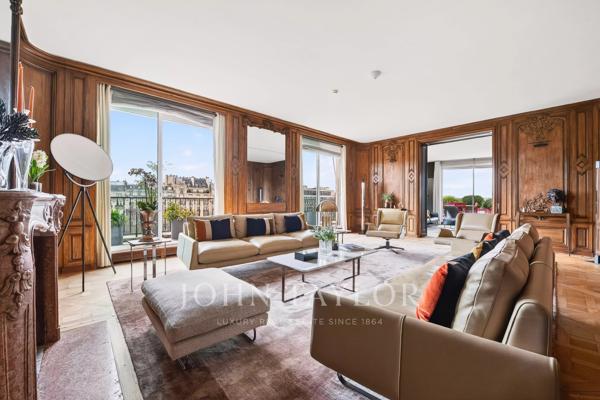 Foch - Appartement d’exception avec terrasse et vue monuments