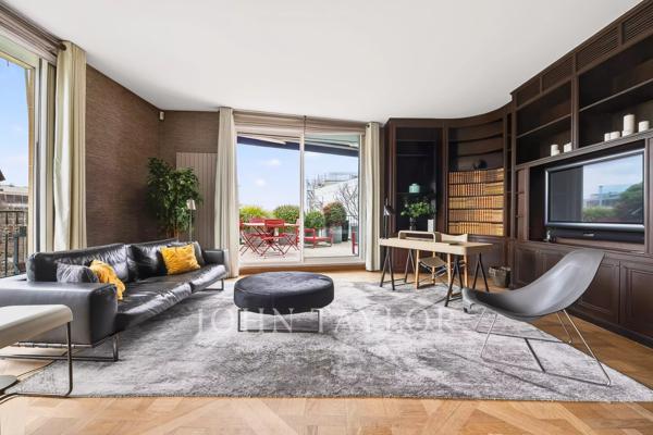 Foch - Appartement d’exception avec terrasse et vue monuments