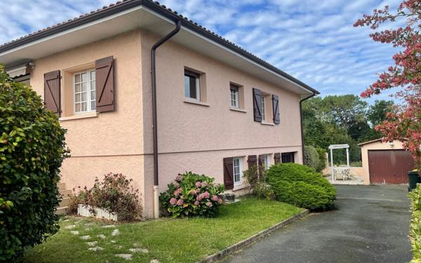 Maison à vendre    8 pièces •  Bayonne