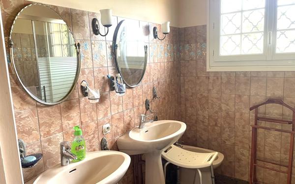 Maison à vendre    8 pièces •  Bayonne