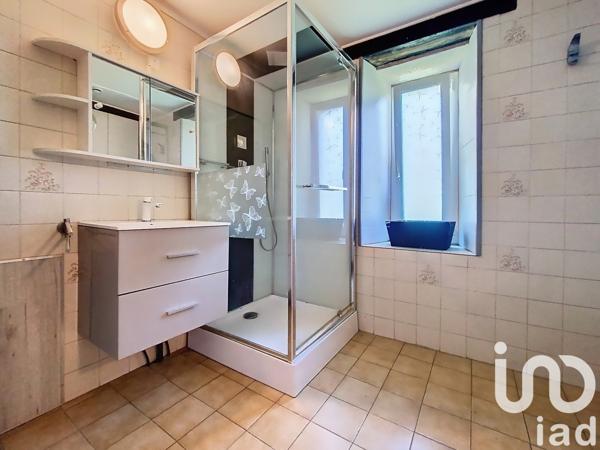 Maison de campagne 4 pièces de 135 m² à La Bachellerie (24210)