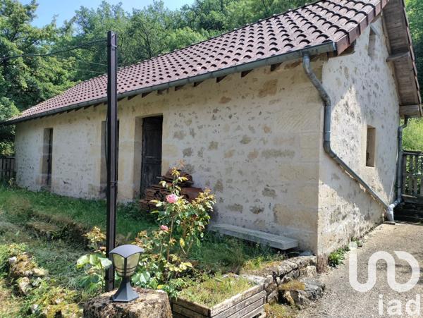 Maison de campagne 4 pièces de 135 m² à La Bachellerie (24210)