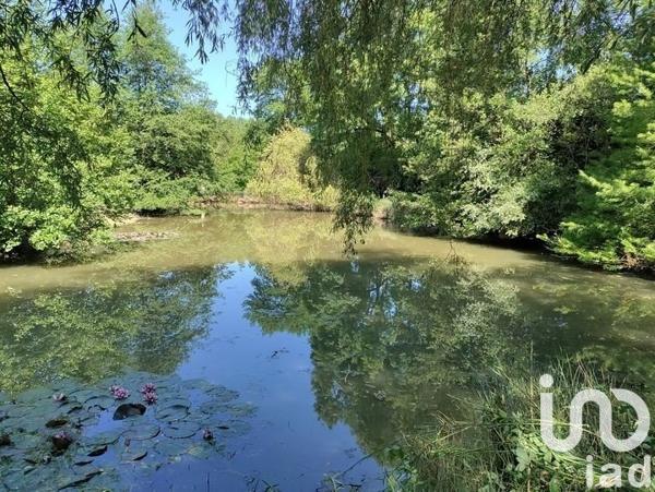 Maison de campagne 4 pièces de 135 m² à La Bachellerie (24210)