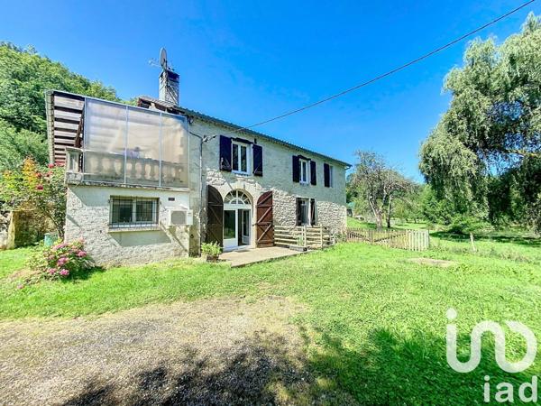 Maison de campagne 4 pièces de 135 m² à La Bachellerie (24210)