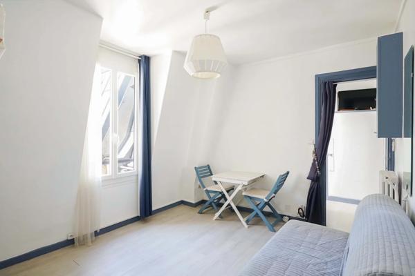 Appartement Paris 9 e - ROUGEMONT
