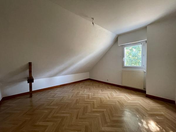 à vendre à Vannes secteur Beaupré Lalande maison 4 chambres sur un terrain de 420 m² garage