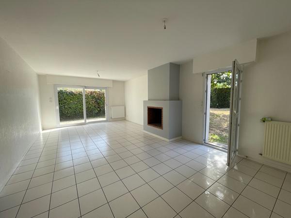 à vendre à Vannes secteur Beaupré Lalande maison 4 chambres sur un terrain de 420 m² garage