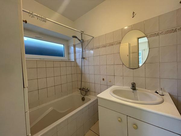 à vendre à Vannes secteur Beaupré Lalande maison 4 chambres sur un terrain de 420 m² garage
