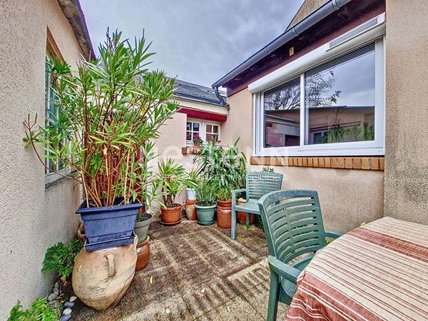 ORLEANS / LIMITE FLEURY -BARRIERE SAINT MARC - SUPERBE MAISON ANCIENNE 130M2 - GARE des AUBRAIS A PIED !