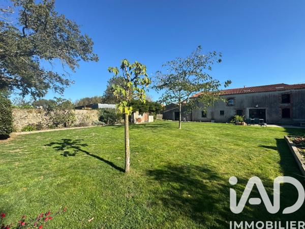 Maison à vendre 6 pièces 217 m² Montréverd