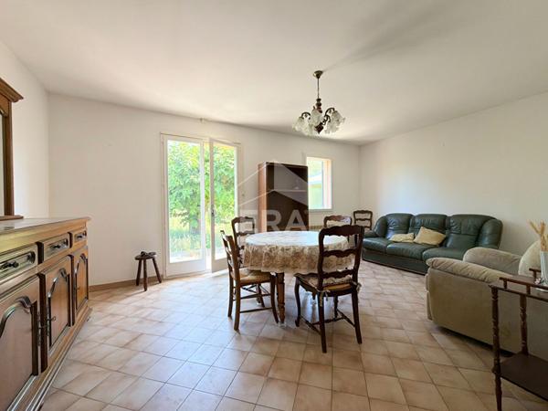 A VENDRE 84120 PERTUIS MAISON TYPE 3 PIECES D'ENVIRON 62M² AVEC JARDIN ET GARAGE.