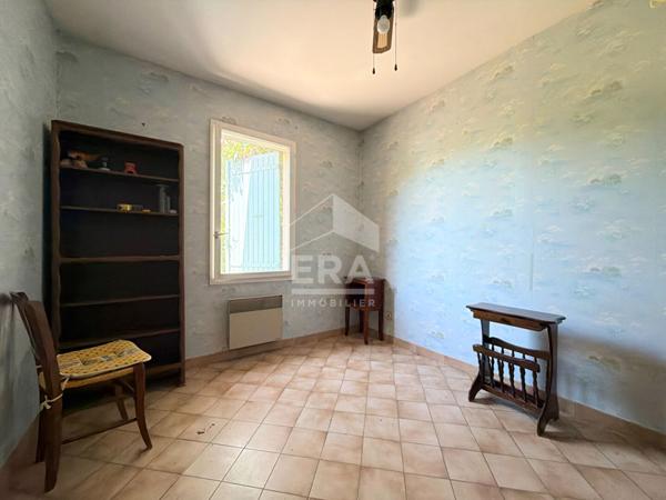 A VENDRE 84120 PERTUIS MAISON TYPE 3 PIECES D'ENVIRON 62M² AVEC JARDIN ET GARAGE.
