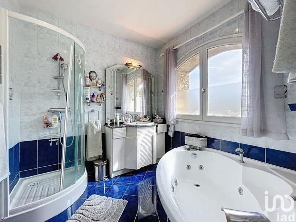 Maison 4 pièces de 166 m² à Fayence (83440)