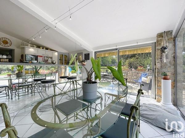 Maison 4 pièces de 166 m² à Fayence (83440)