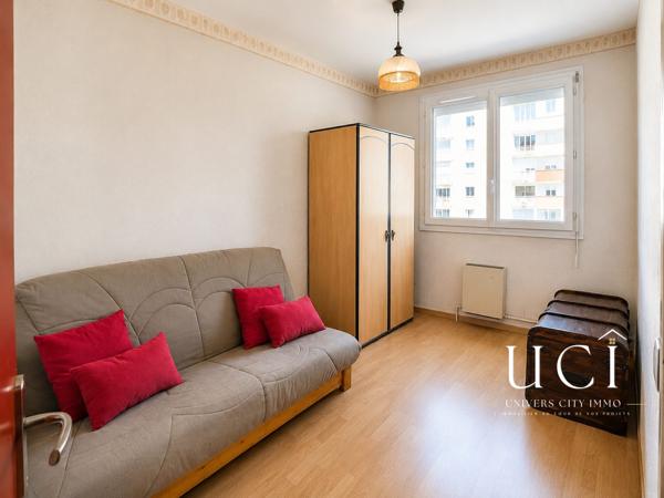 REZÉ – Appartement T3 rénové de 62 m² avec balcon, parking et cave