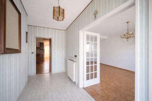 Maison + sous-sol aménagé, 3 garages