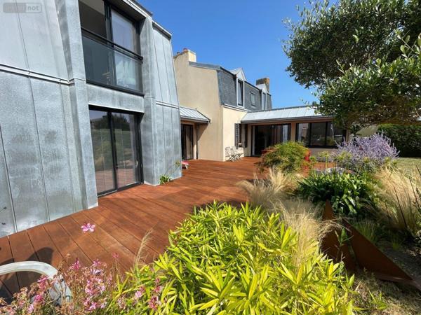 Maison individuelle à vendre à Saint-Pol-de-Léon dans le Finistère (29250), ref : 25047   
Centre ville