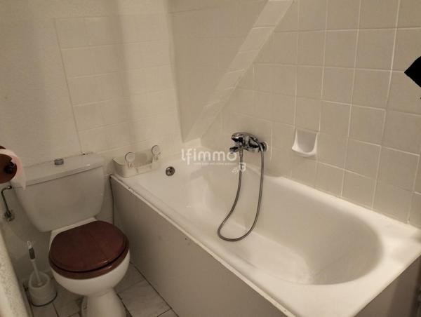 Studio avec parking et cellier