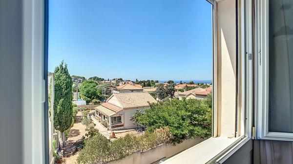 Appartement 4 pièces terrasse et vue dégagée
