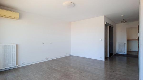 Appartement 4 pièces terrasse et vue dégagée