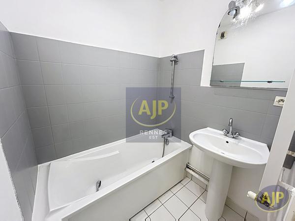 Appartement à louer Rennes : 1 pièces, 35m² avec 0 chambre(s) à 601€ - AJP Immobilier Rennes Est