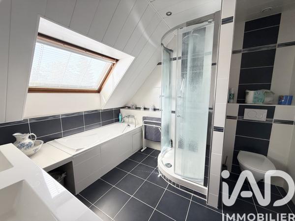 Maison à vendre 6 pièces 156 m² Vaux-le-Pénil