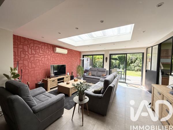 Maison à vendre 6 pièces 156 m² Vaux-le-Pénil