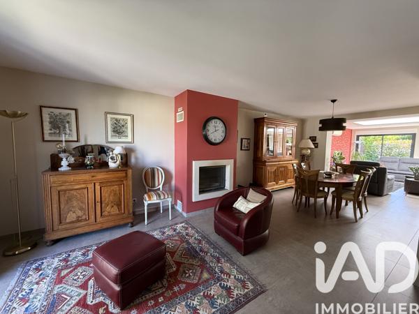 Maison à vendre 6 pièces 156 m² Vaux-le-Pénil