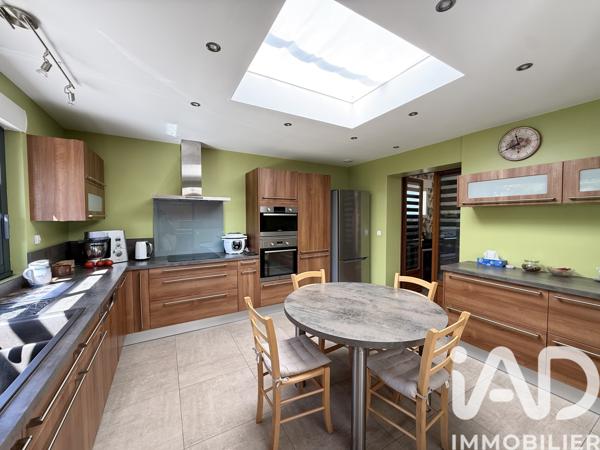 Maison à vendre 6 pièces 156 m² Vaux-le-Pénil