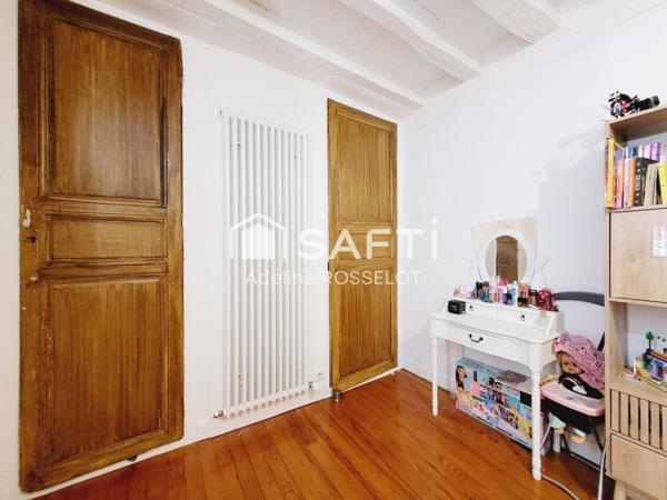 Charme des pierres et des poutres