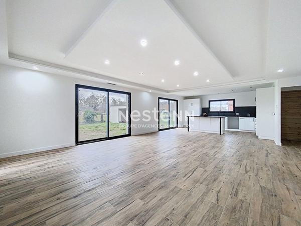 Maison à vendre - CARBONNE - récente de plain-pied de 135m2 avec grand garage de 35m2