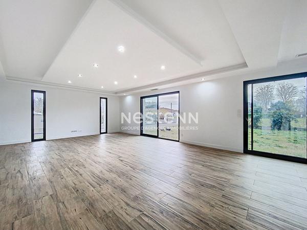 Maison à vendre - CARBONNE - récente de plain-pied de 135m2 avec grand garage de 35m2