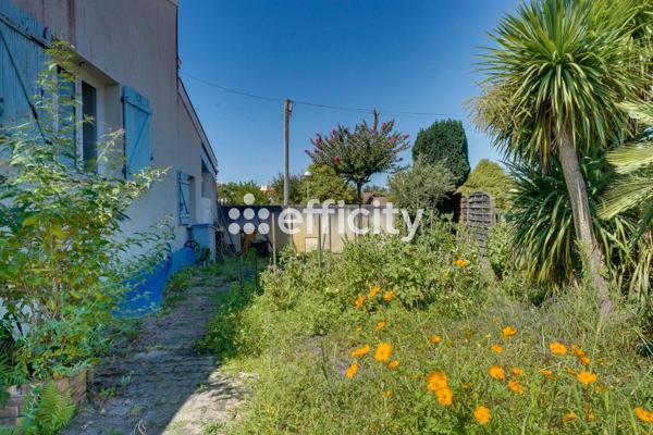 Maison
         5 pièces
        - 127 m² 441 000 € *