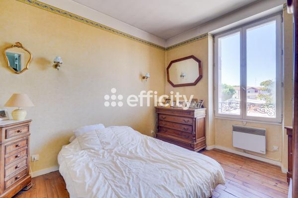 Maison
         5 pièces
        - 127 m² 441 000 € *