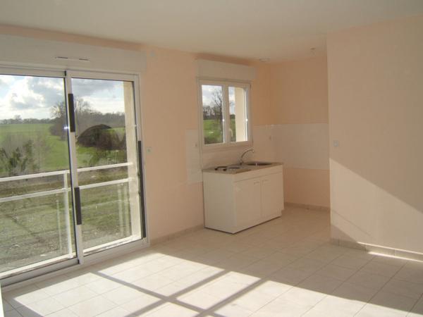 MESLAY DU MAINE Appartement T3
