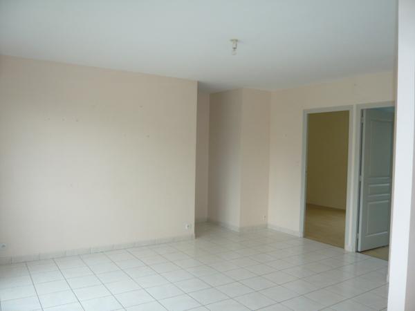 MESLAY DU MAINE Appartement T3