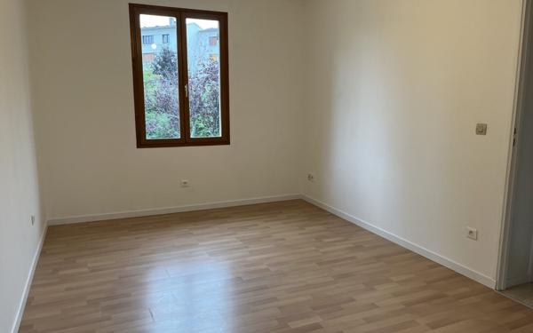 Maison à vendre    6 pièces • 160 m2 Les Clayes-sous-Bois