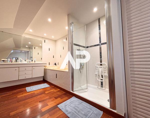 Maison Montmorency 4 pièces 139 m2 €520 000 ** - Référence 1468