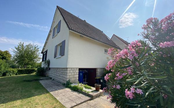 Maison à vendre    4 pièces •  Saint-Marcel