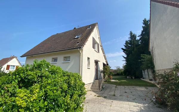 Maison à vendre    4 pièces •  Saint-Marcel