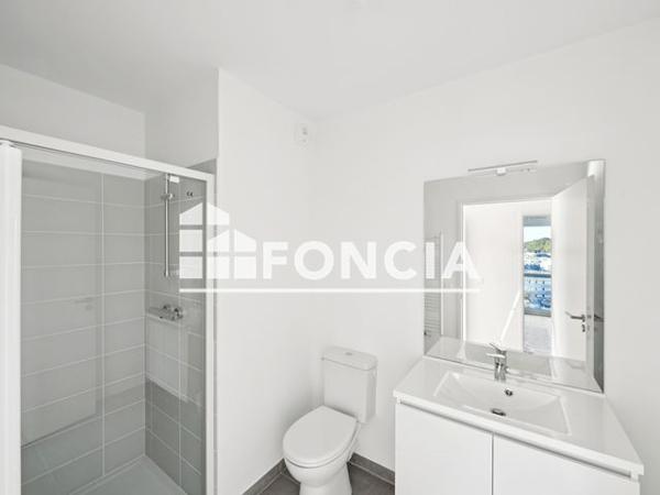 Location Appartement 4 pièces 89.7 m² - 194 / 196 RUE DES QUEYRIES Bordeaux 33100