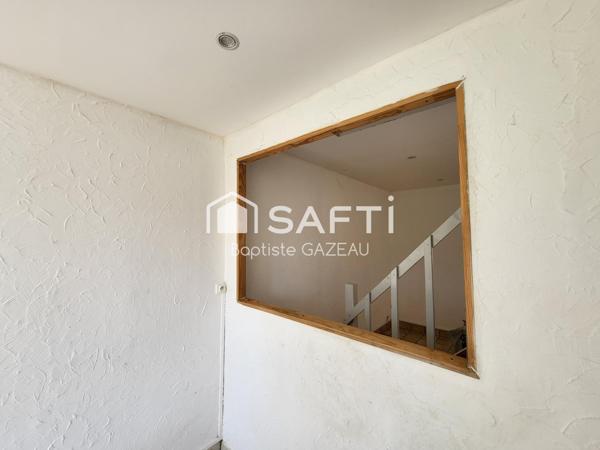 Maison 3 pièces de 50 m² avec terrain de 615 m² et dépendances