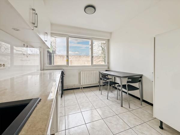 Appartement 2 pièces 55 m2 Rosny Métro Ligne 11