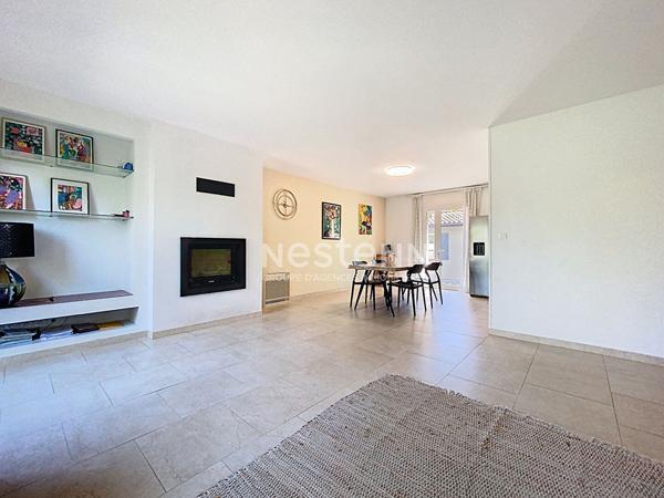 À VENDRE - FONSORBES - Maison 7 pièce(s) 200 m² avec piscine, grand garage en sous-sol, car-port et appartement de 32 m²