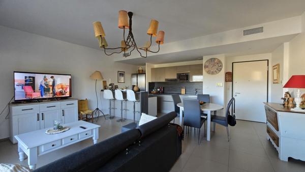 Appartement Propriano 2 pièce(s) 63 m2 terrasse 14 m2 garage et cave