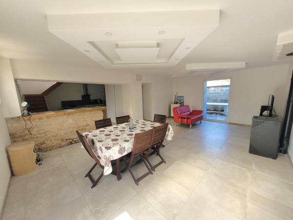 Maison en pierre entièrement rénovée