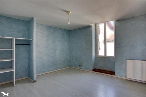 Immeuble à vendre |  Lisle |  240 m²