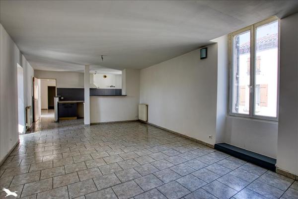 Immeuble à vendre |  Lisle |  240 m²