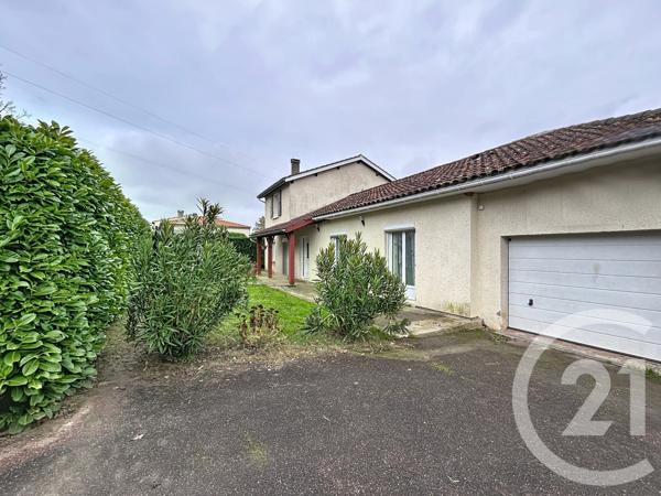 Maison à vendre  7 pièces - 230 m 2   ST HILAIRE DE LUSIGNAN  - 47