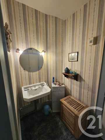 Maison à vendre  9 pièces - 251 m 2   BEAUMONT ST CYR  - 86